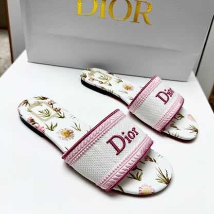 CD 26s Floral Embroidered Sandals White Pink Canvas 683033