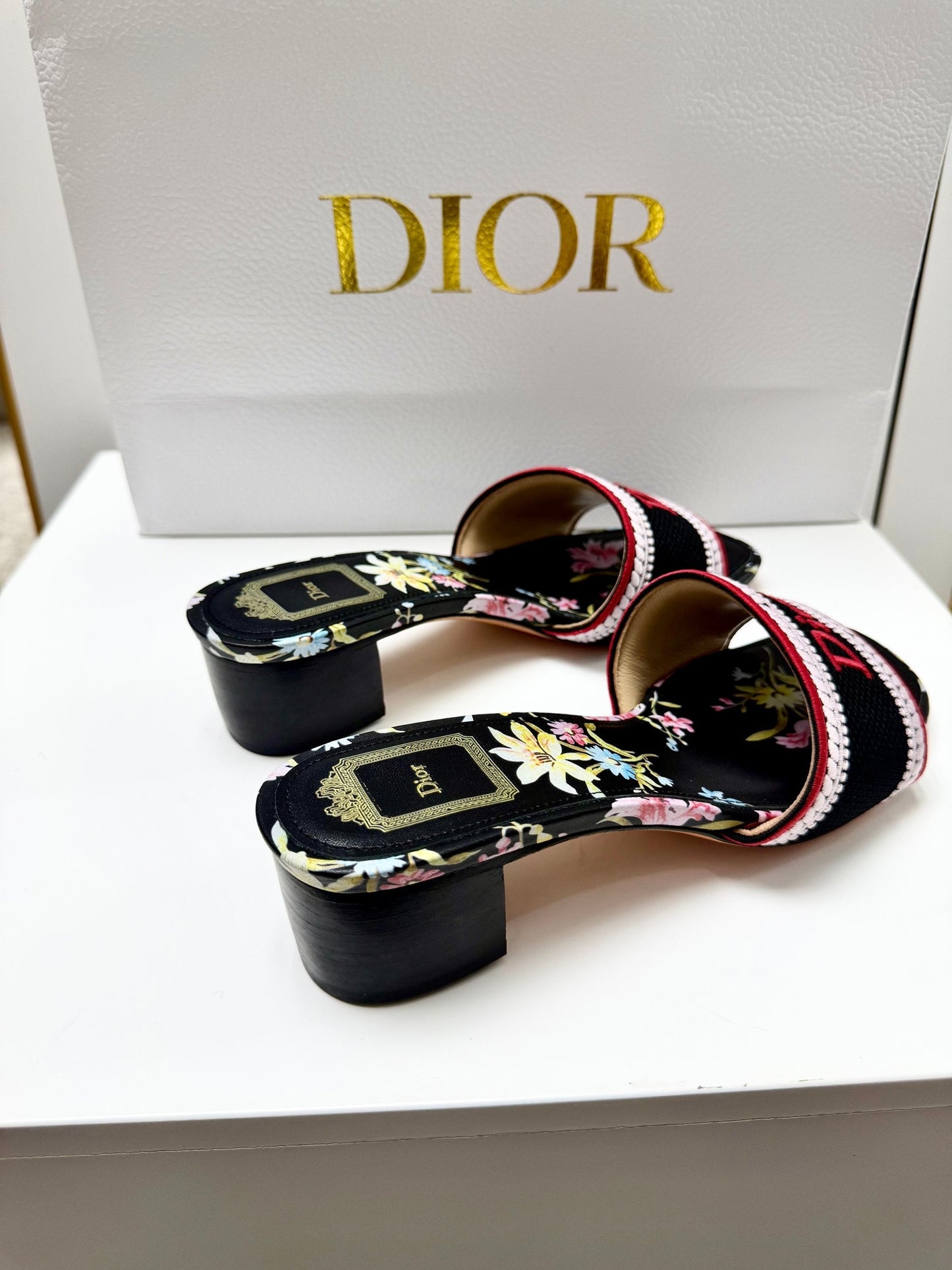 CD 26s Floral Embroidered Sandals Black Canvas 683030