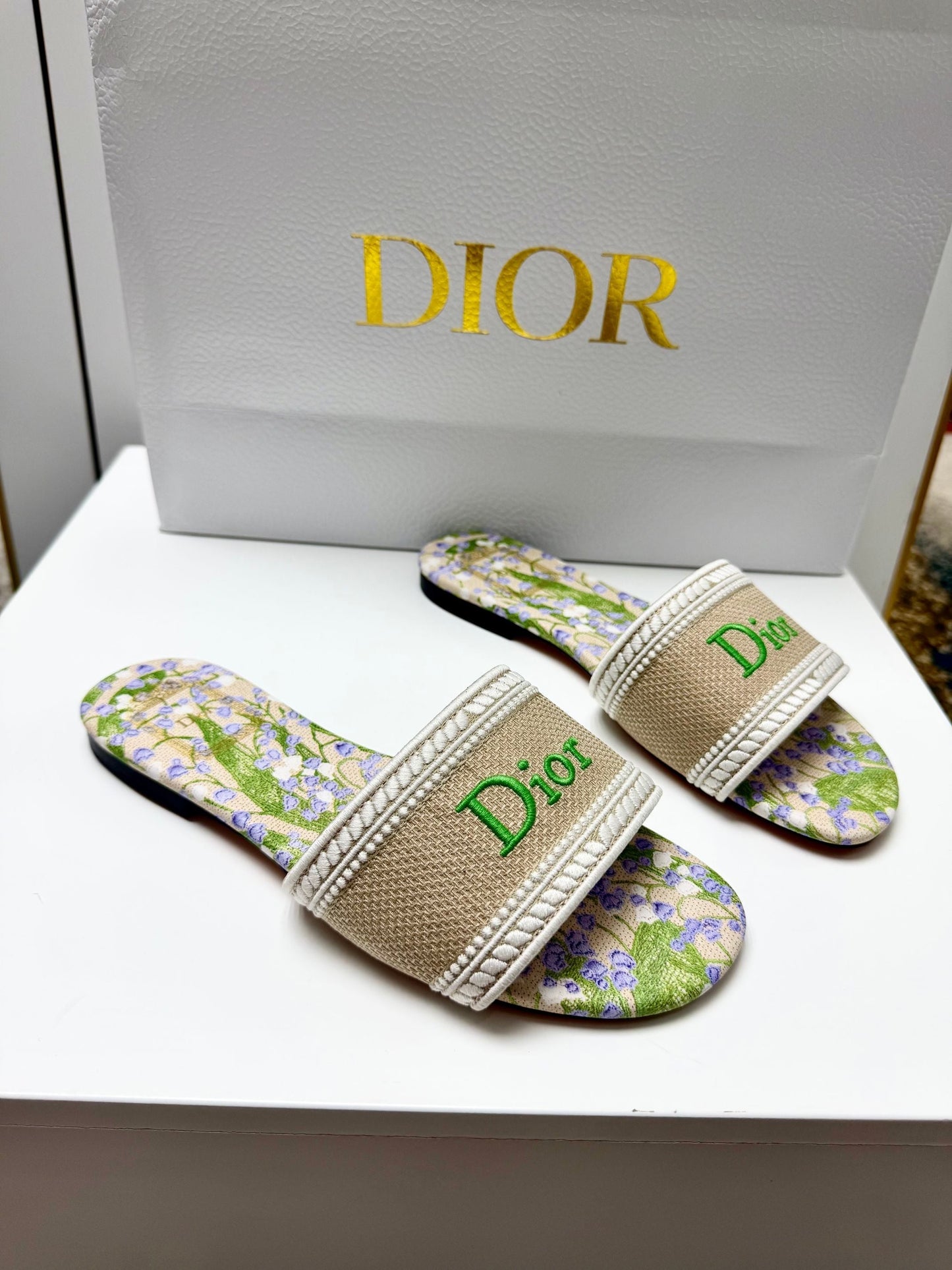 CD 26s Floral Embroidered Sandals Green Beige Canvas 683035