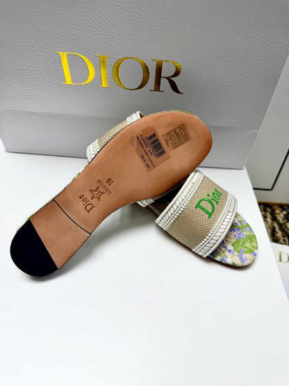 CD 26s Floral Embroidered Sandals Green Beige Canvas 683035