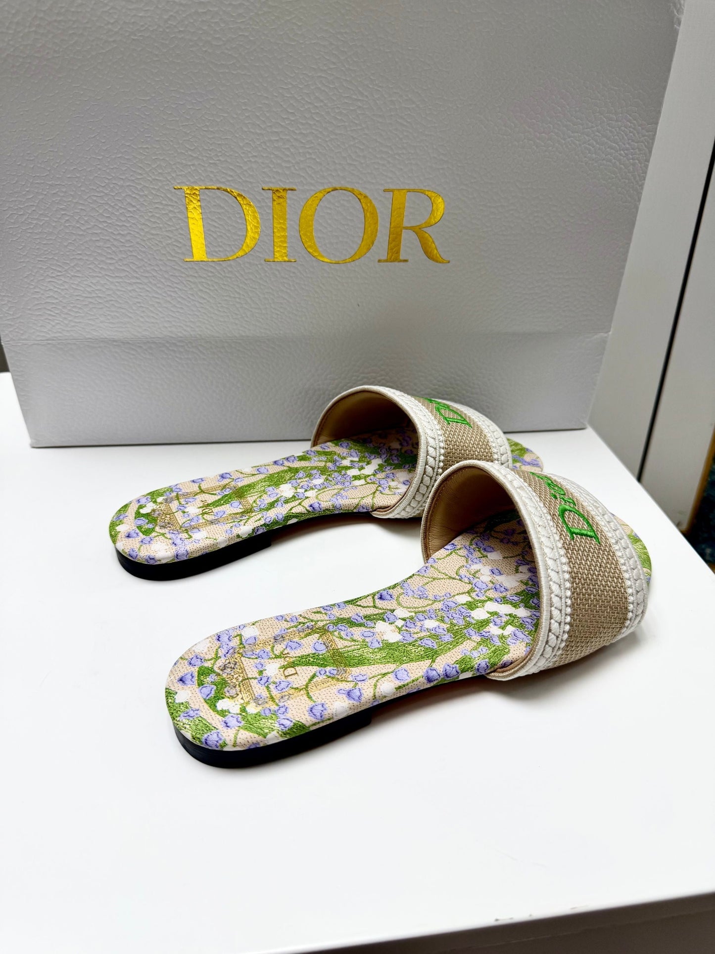 CD 26s Floral Embroidered Sandals Green Beige Canvas 683035
