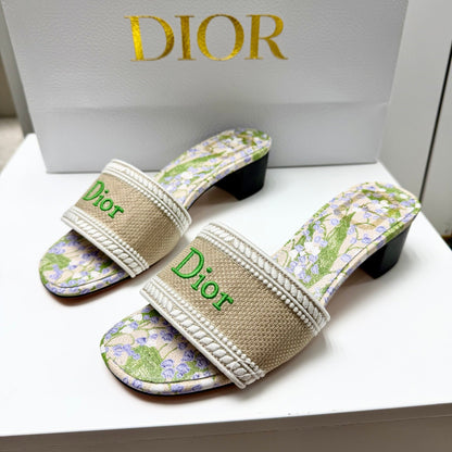 CD 26s Floral Embroidered Sandals Green Beige Canvas 683035