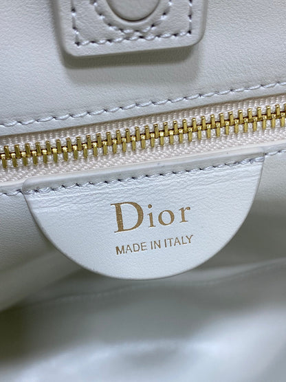 Dior 2026 Trianon Bag 25cm White Lambskin 286604