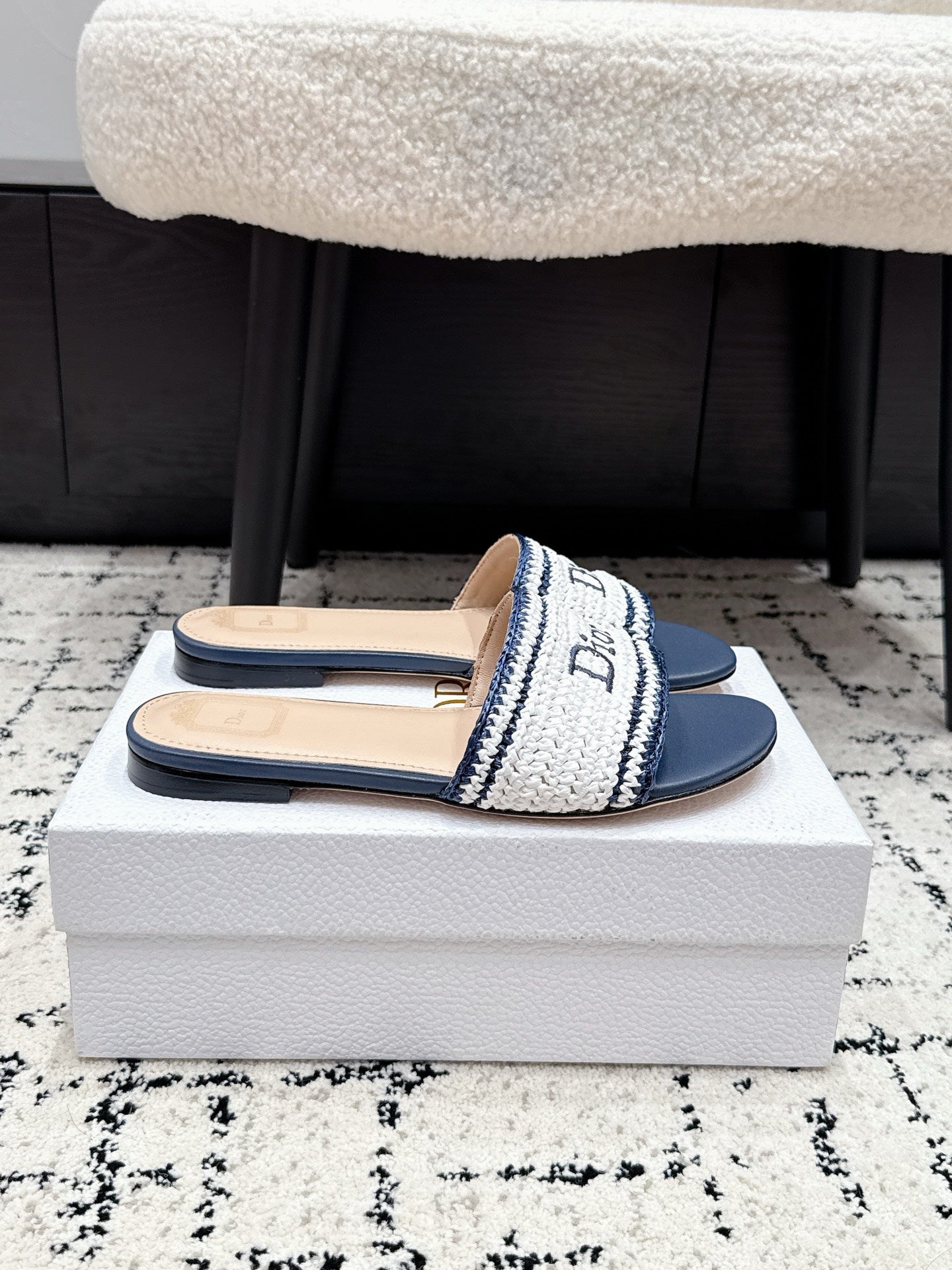 Dior 2026 Flat Sandal Raffia Woven 847001