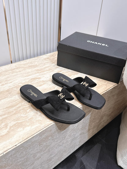 Chanel 2026 Bow Thong Sandal 15mm Suede Calfskin 898999