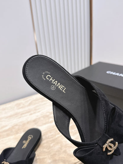 Chanel 2026 Bow Thong Sandal 15mm Suede Calfskin 898999