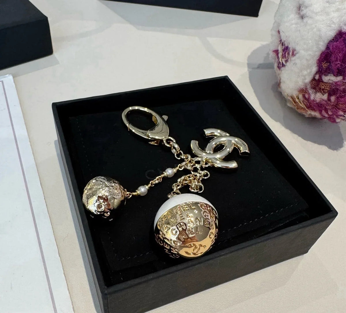 Chanel Pearl Charm 415602