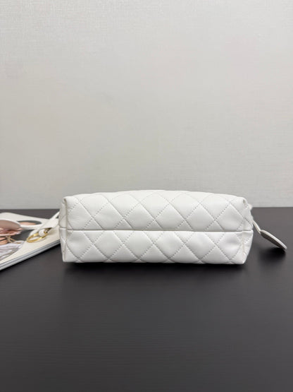Chanel 2026 Lucky Bag 22cm White Sheepskin