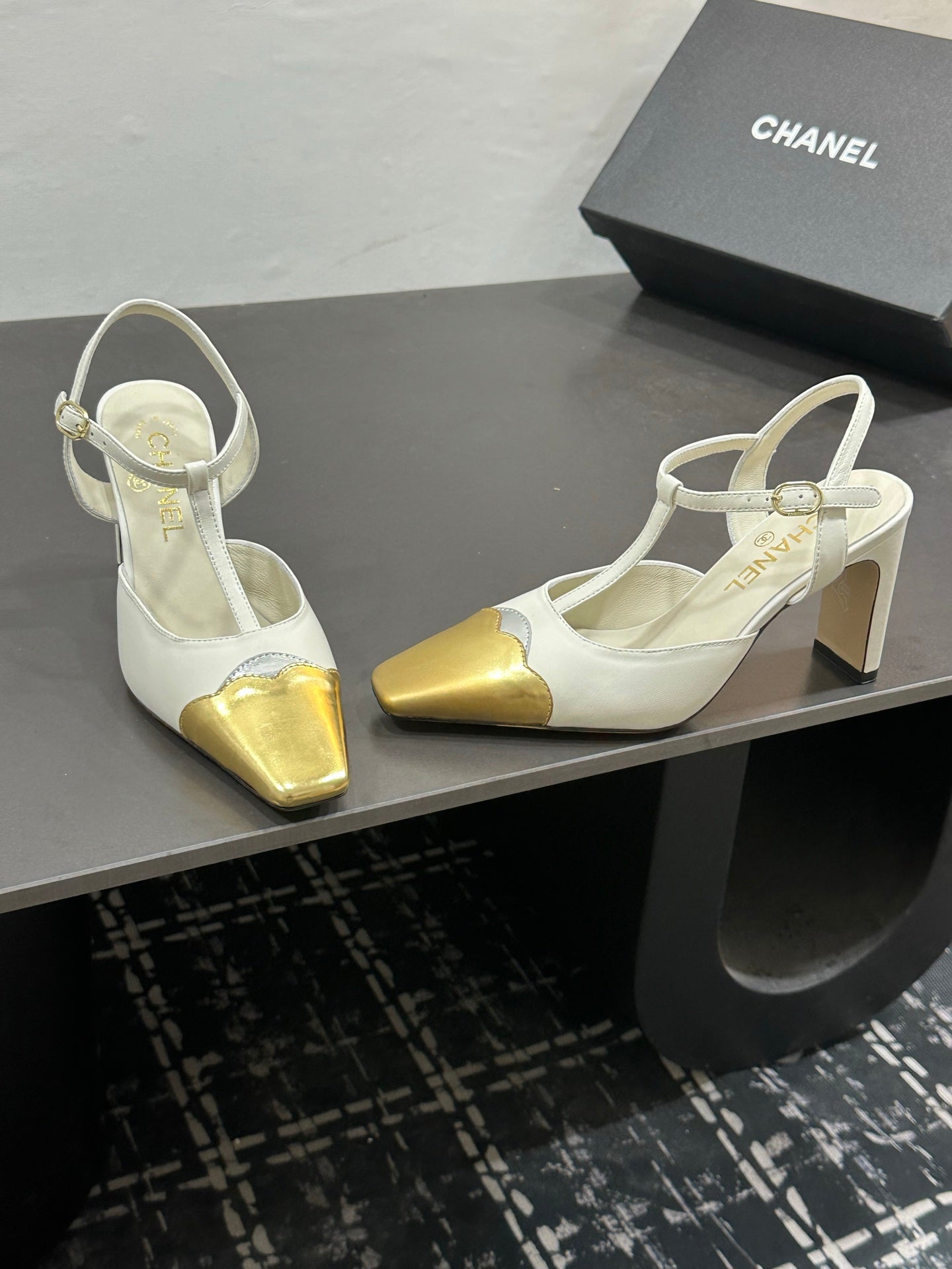 Chanel 2026 Slingback Pumps Leather Sheepskin 832516