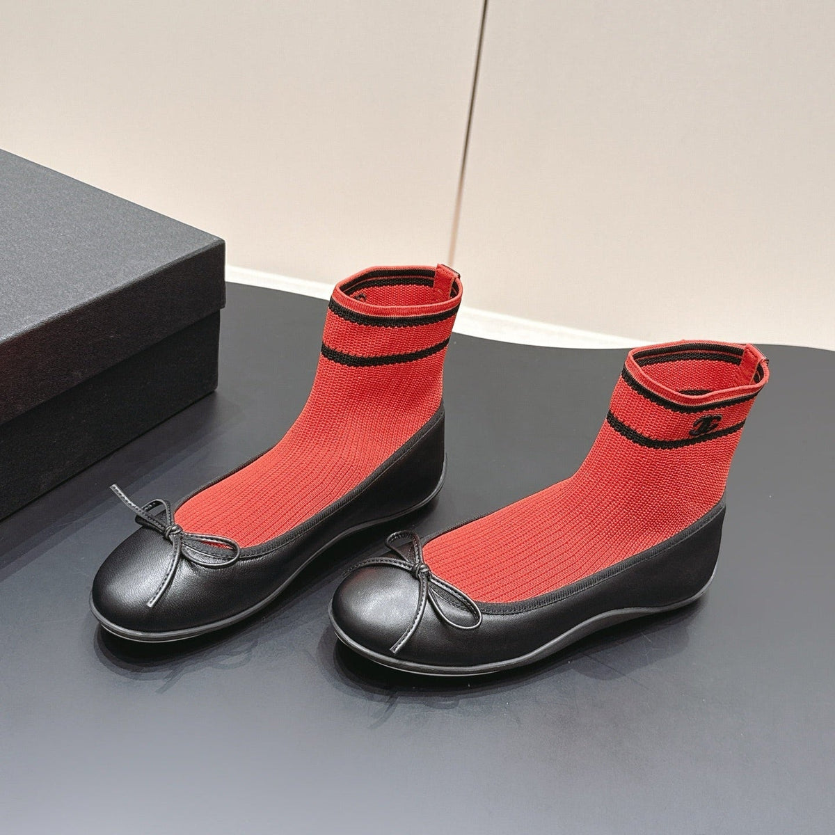 CC 26s Sneakers Black Red Lambskin Mesh 922674