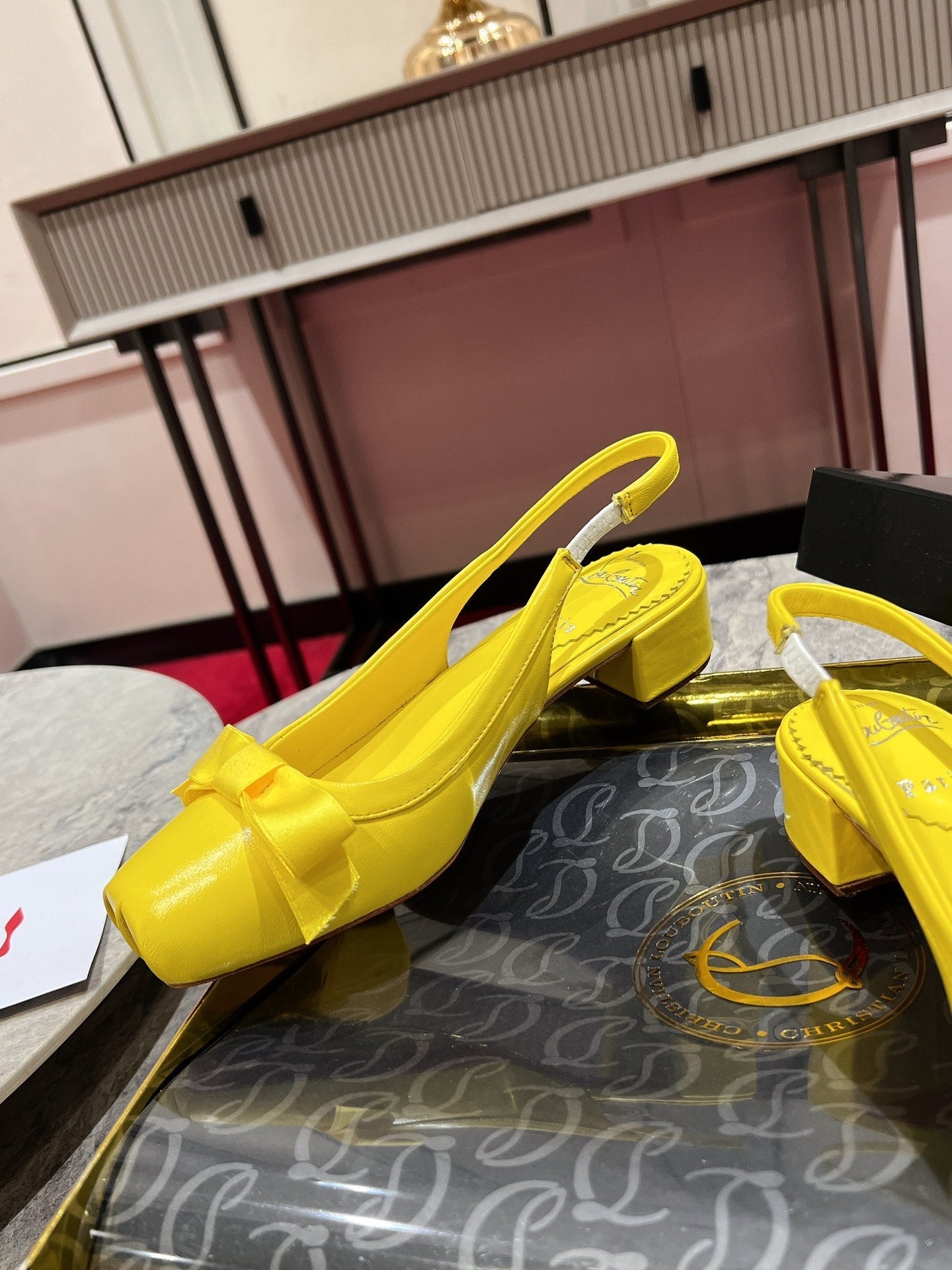 Christian Louboutin Mamadrague Slingback Pumps Leather 825307
