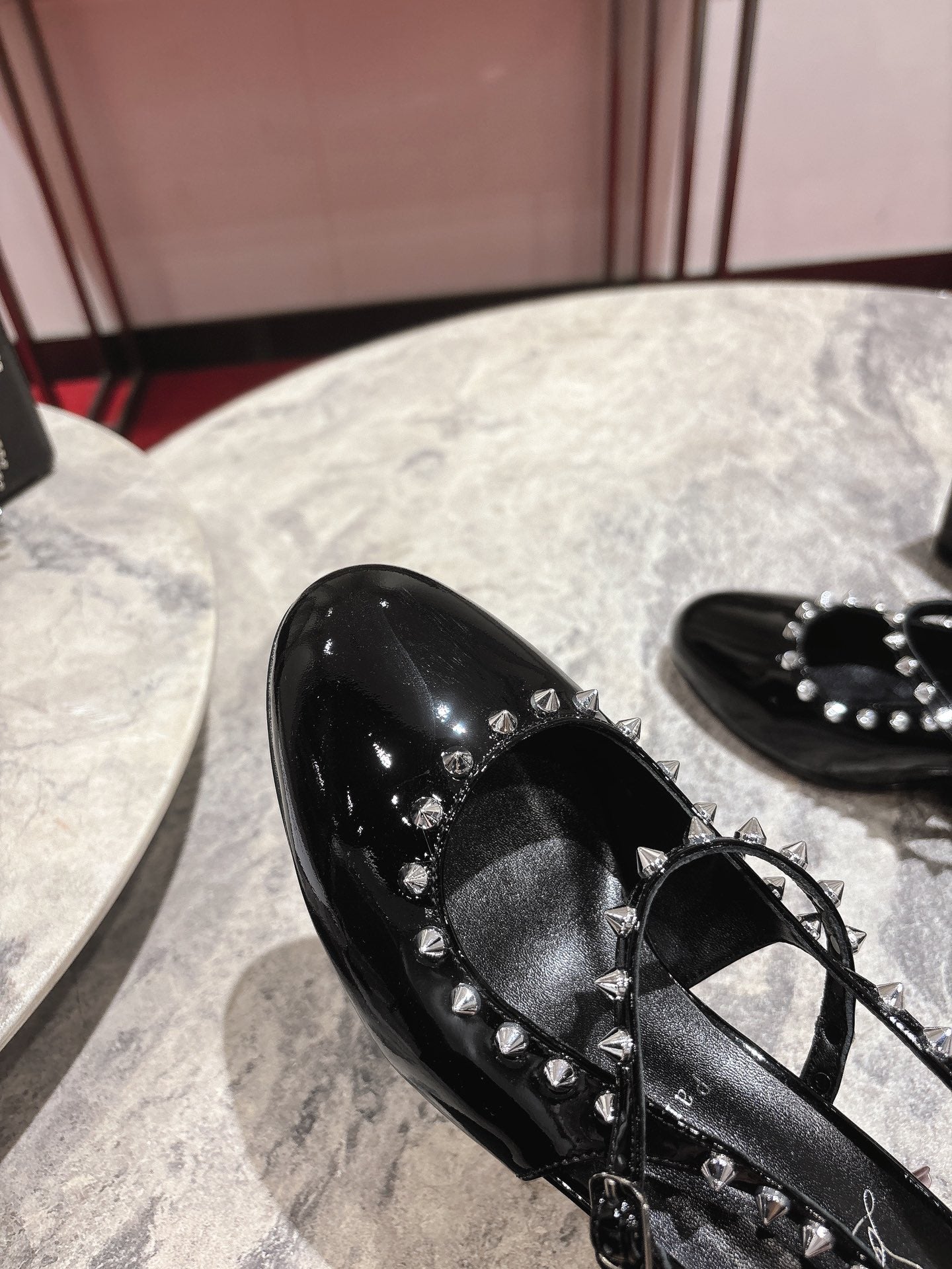 Christian Louboutin Mary Jane Pumps Patent Leather 825296