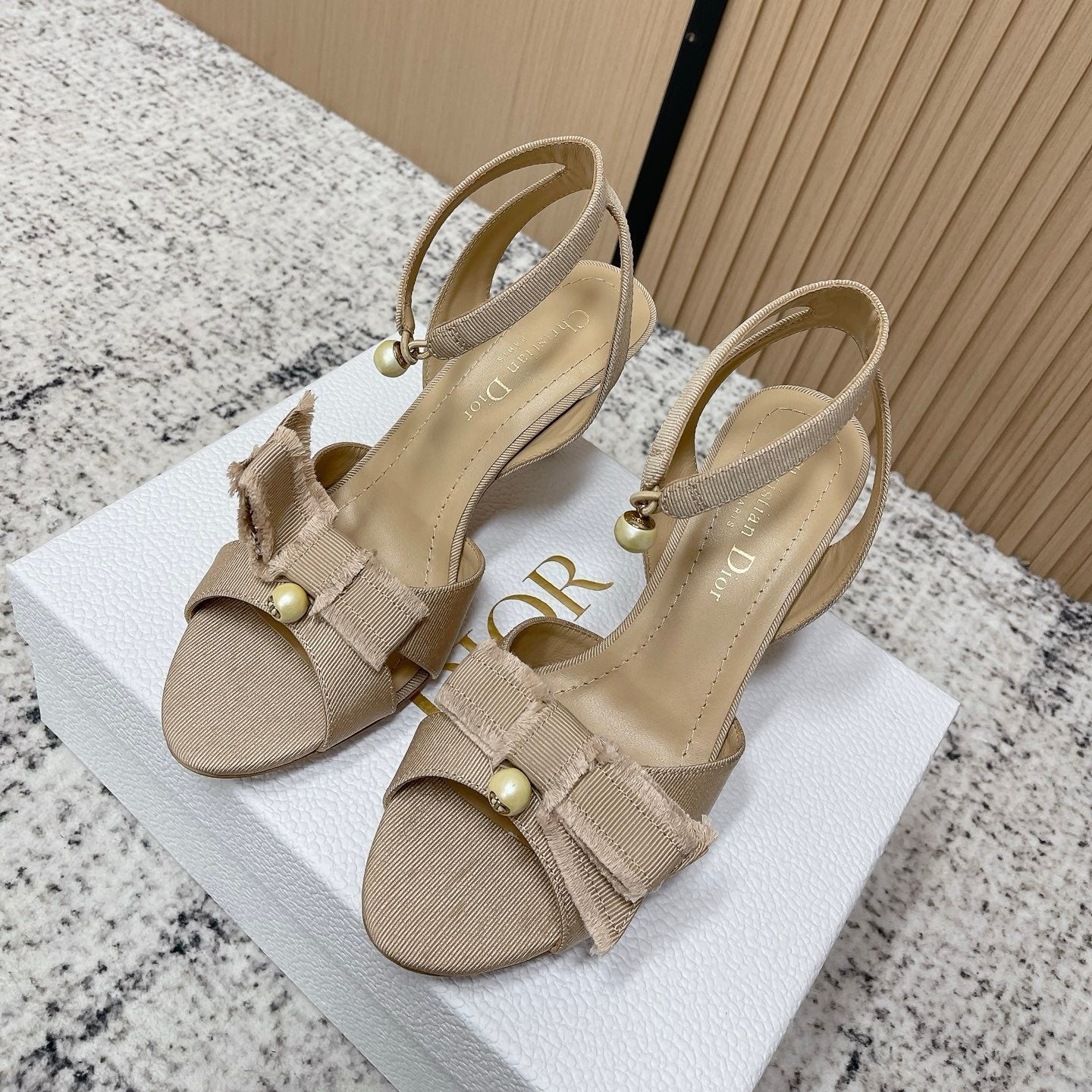 CD 26s High Heel Sandal 75 Beige Canvas Leather 643489