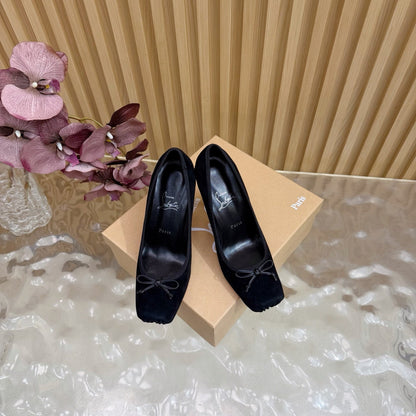 Christian Louboutin 2026 Cassia Nodo 100mm Pumps Crepe-Satin 776028