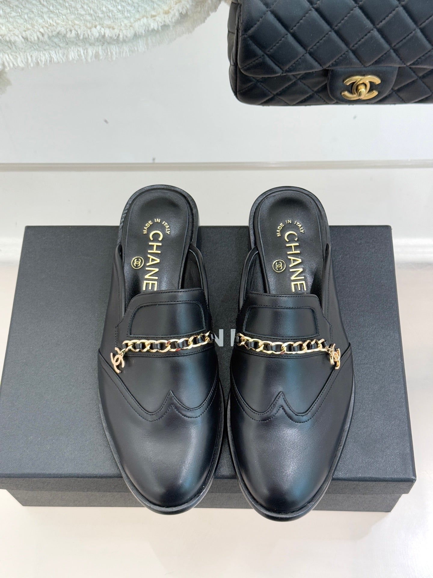 CC 26 Mule Black Calfskin 610015
