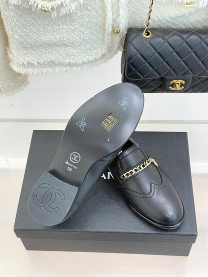 CC 26 Loafer Black Calfskin 610018