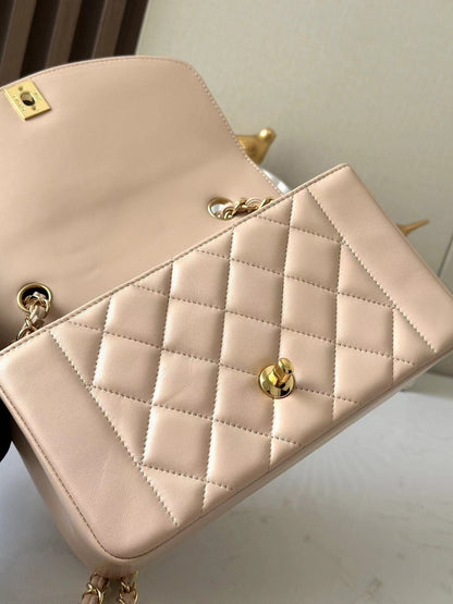 Chanel 2026 Diana Shoulder Bag 22.5cm Beige Lambskin