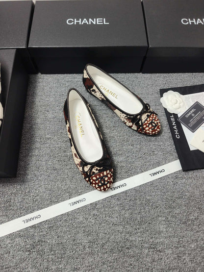 Chanel 2026 Ballet Flat Black Cream Brown Horsehair Calfskin 696628