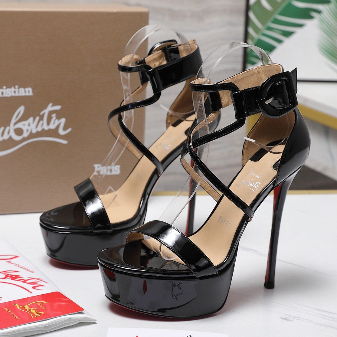 CL Platform Sandal Patent Leather 864014
