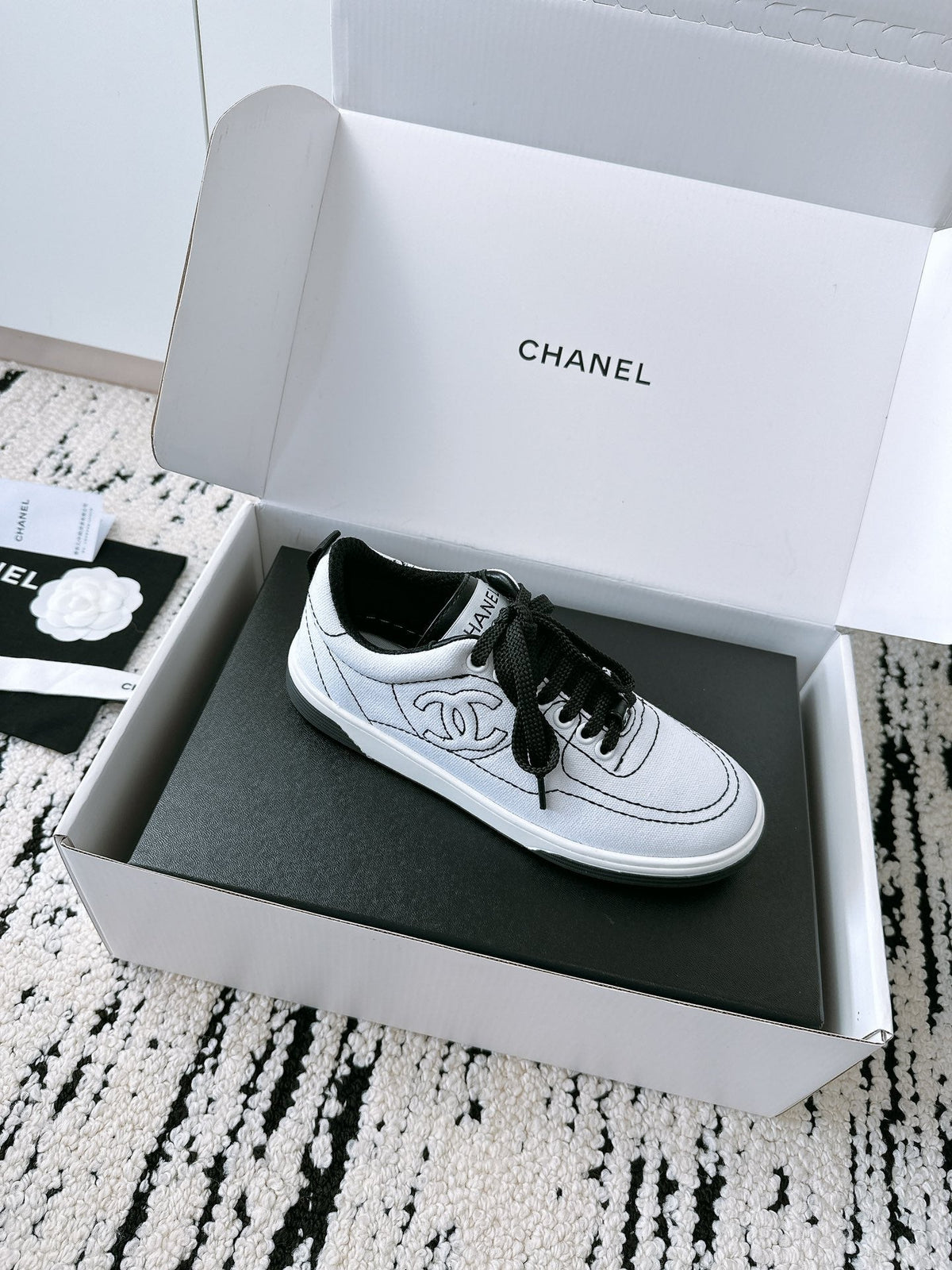 CC Sneaker In White Canvas Fabric 144501