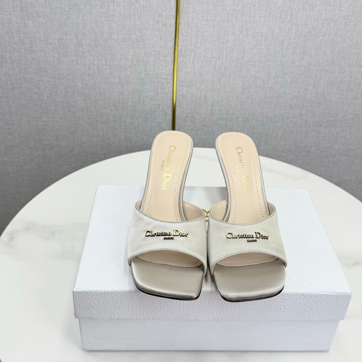 CD 26 High Heel Mule 75 Light Gray Suede 620360