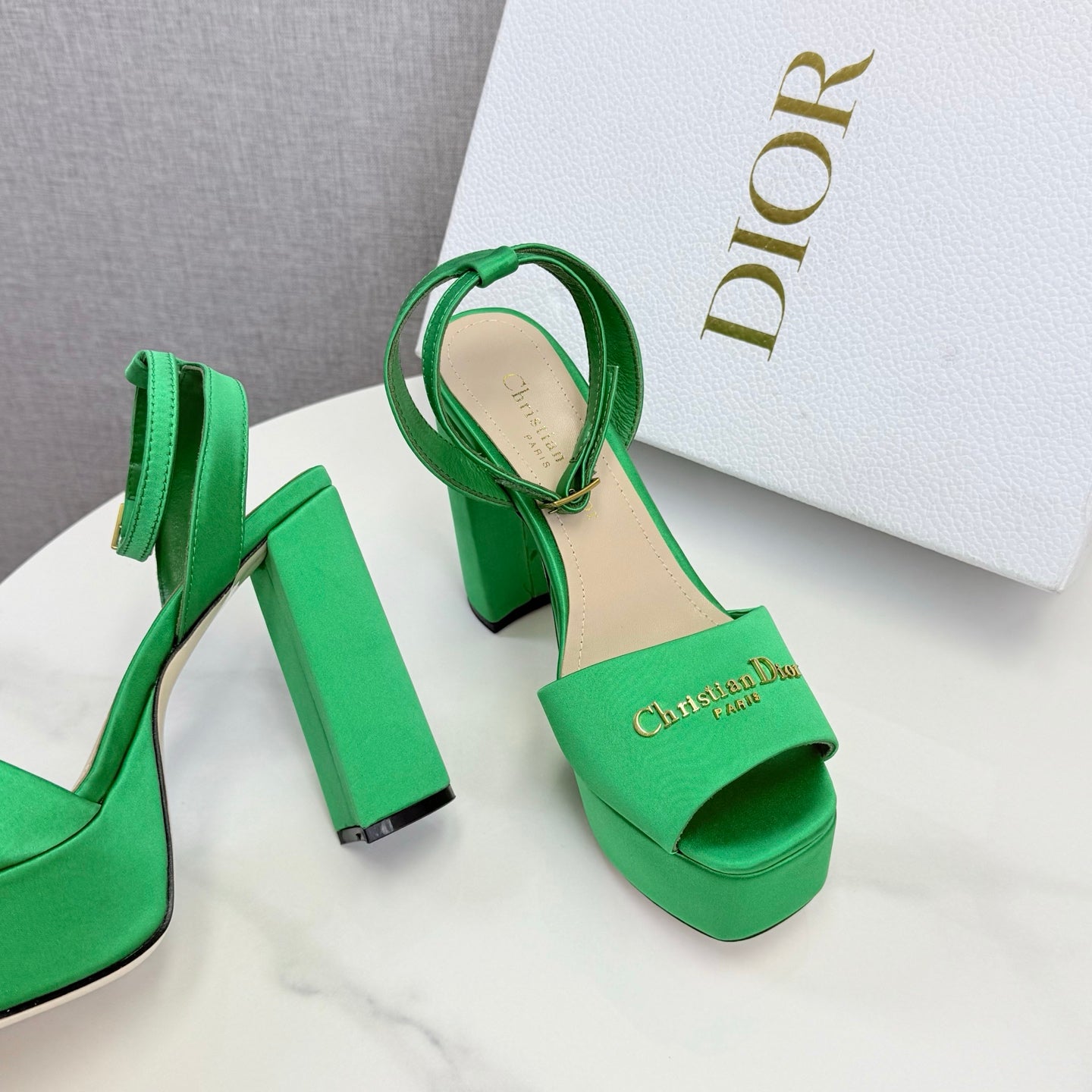 CD 26s Platform Sandals 80 Green Satin Sheepskin 640228