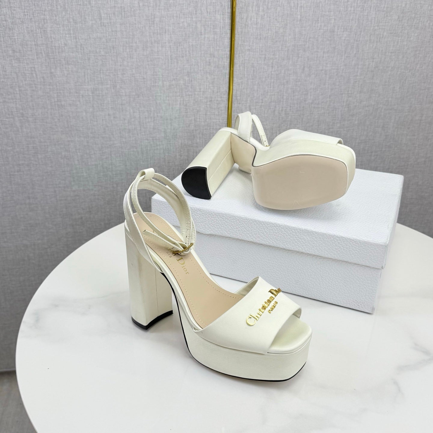 CD 26s Platform Sandals 80 White Beige Satin Sheepskin 640231