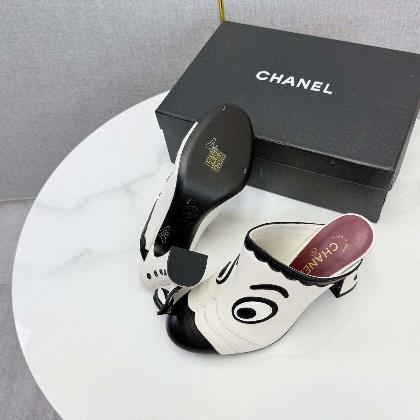 Chanel 2026 Mule 95mm White and Black Lambskin 904537