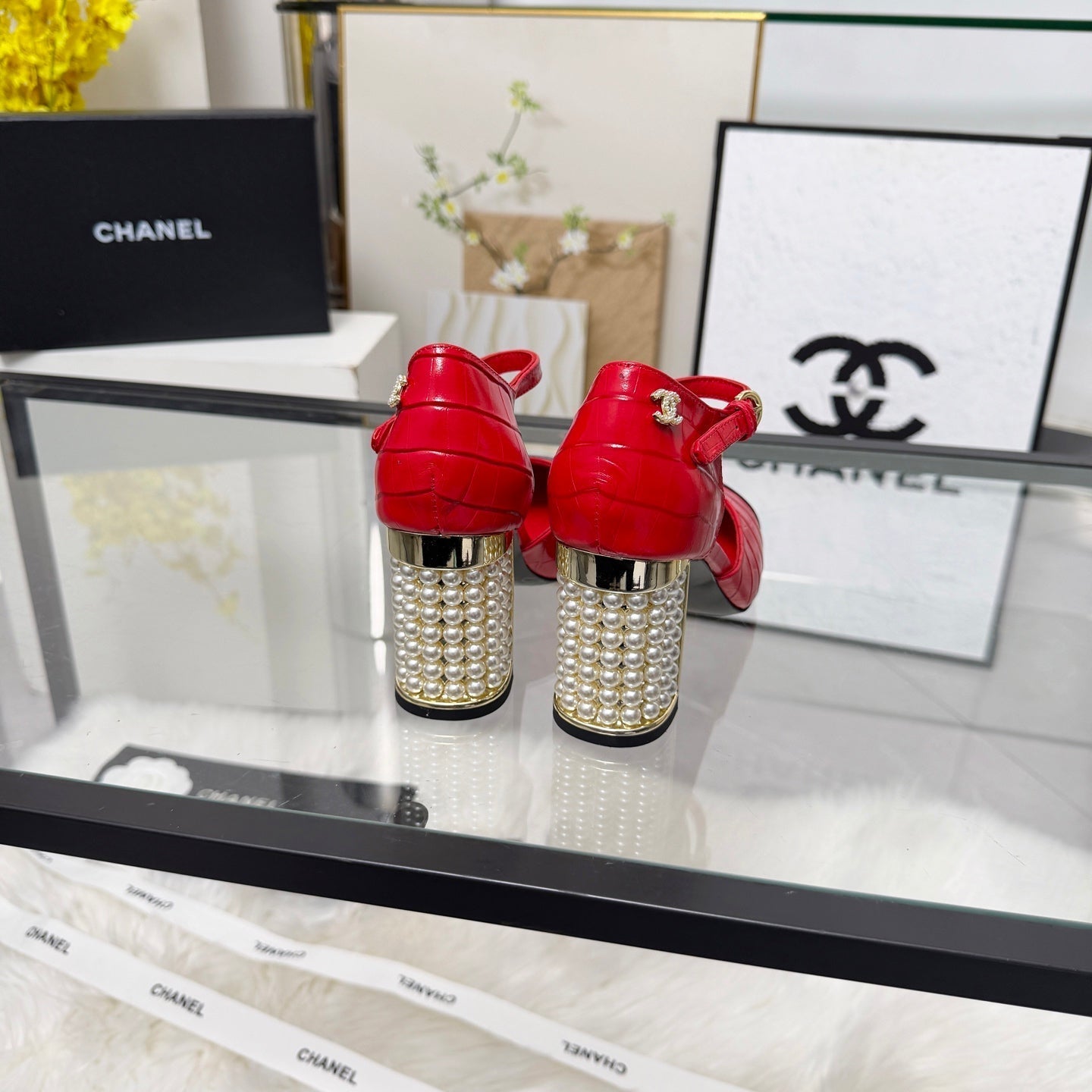 CC 26s Sandals 80 Red Black Cowhide Patent Leather 183565