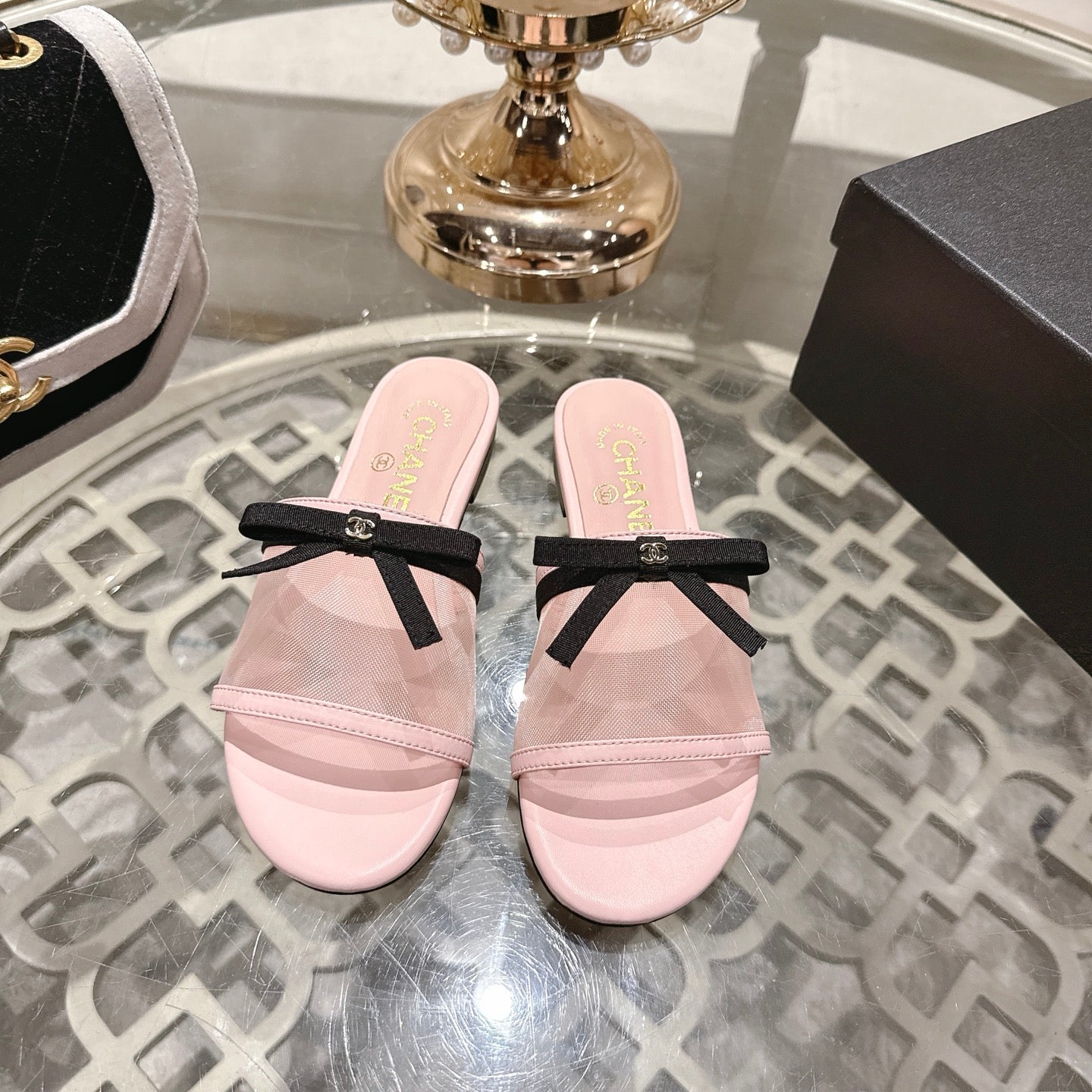 CC 26s Chunky Heel Sandals Light Pink Mesh Sheepskin 627067