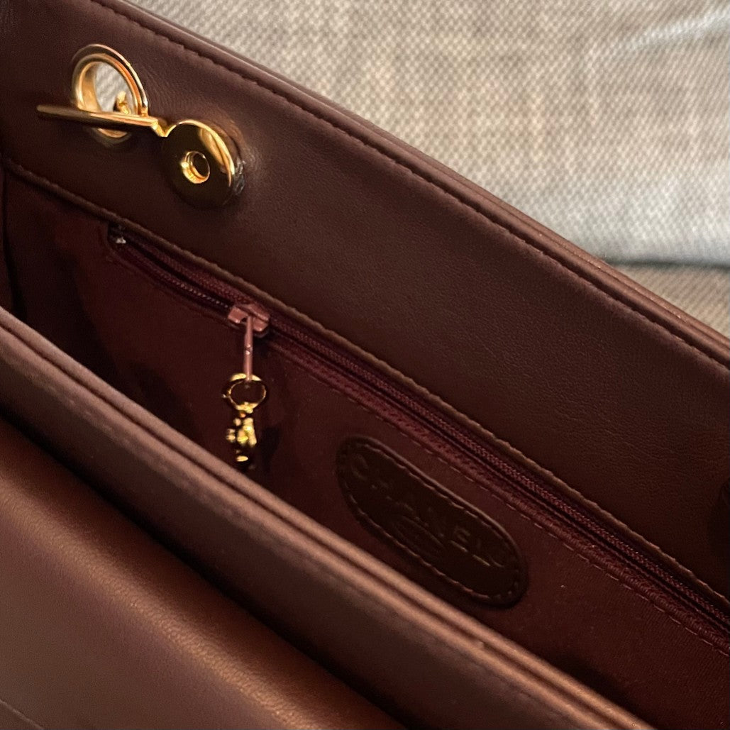 CC 26s Pocket Tote Bag Coffee Lambskin