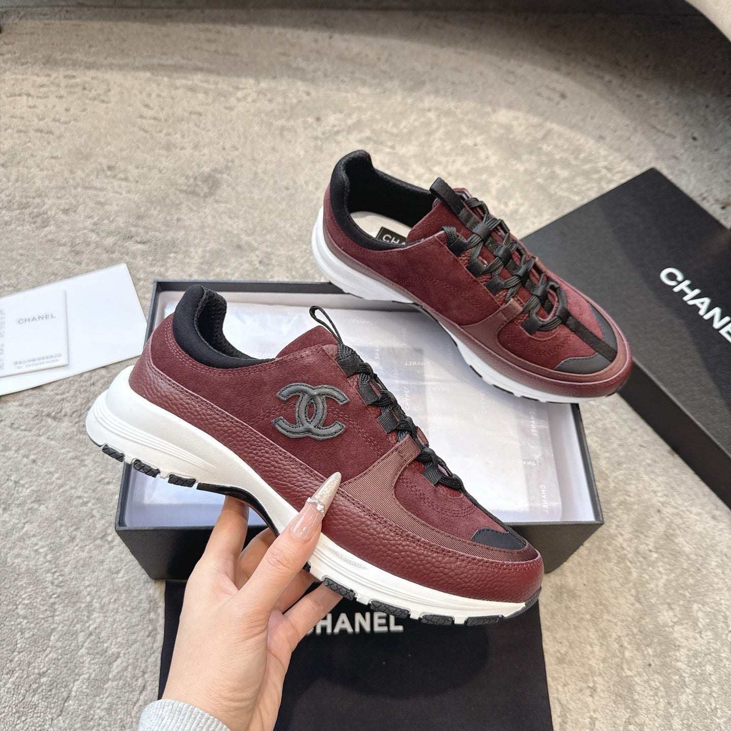 CC 26s Sneaker Burgundy Suede 647431