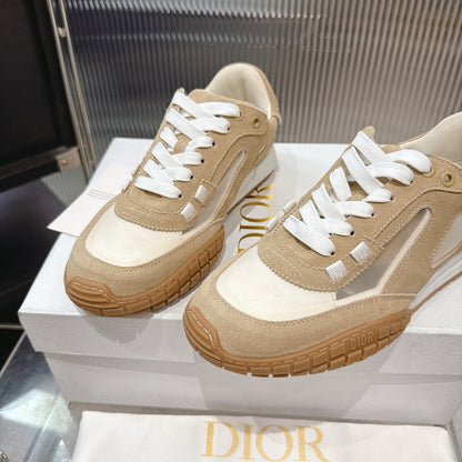 CD 26s Sneakers Dark Beige White Suede Cowhide 683906
