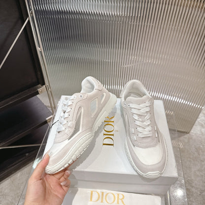 CD 26s Sneakers Beige White Suede Cowhide 683907