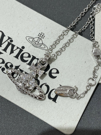 Vivienne Silver Studded Saturn Necklace Sliver
