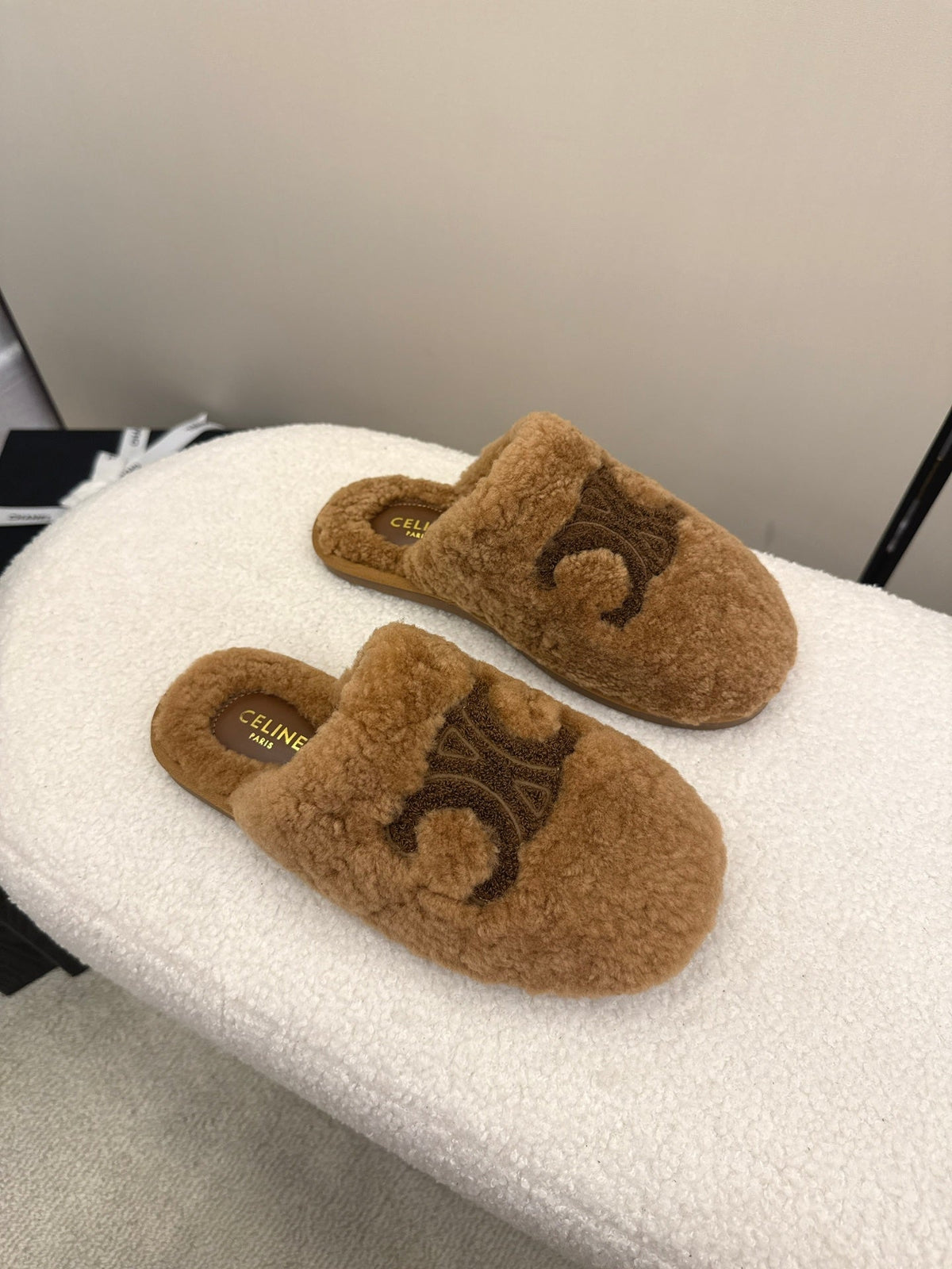 CL Elena Mule in Shearling 10mm Brown Wool 435861