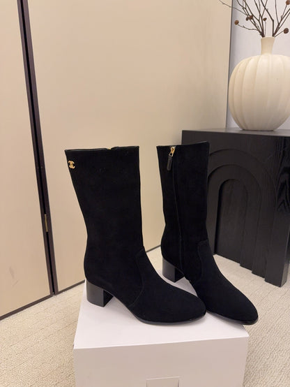 CC 26 Boot Black Suede 588925