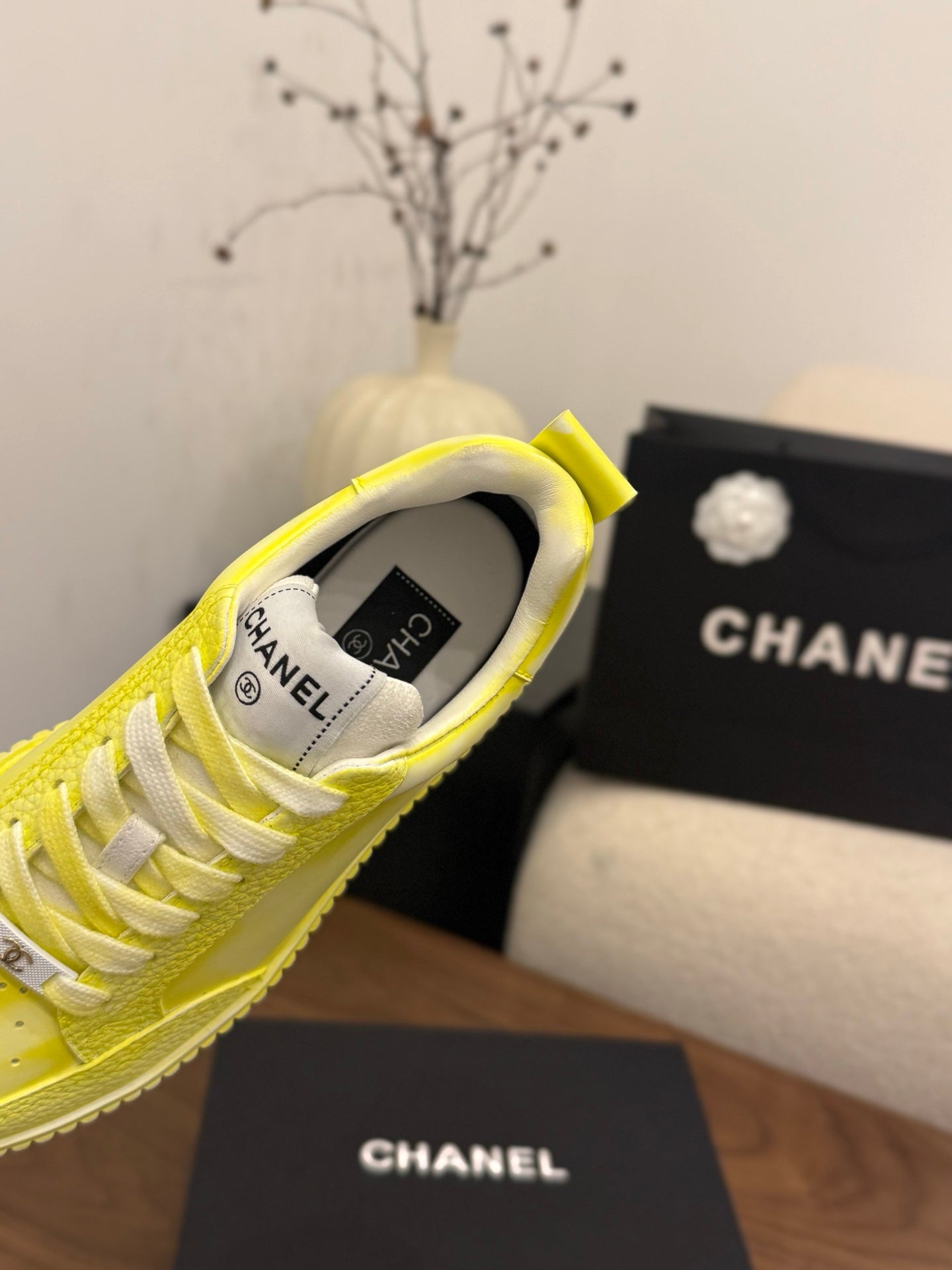 CC 26s Casual Sneaker Yellow Leather 183618