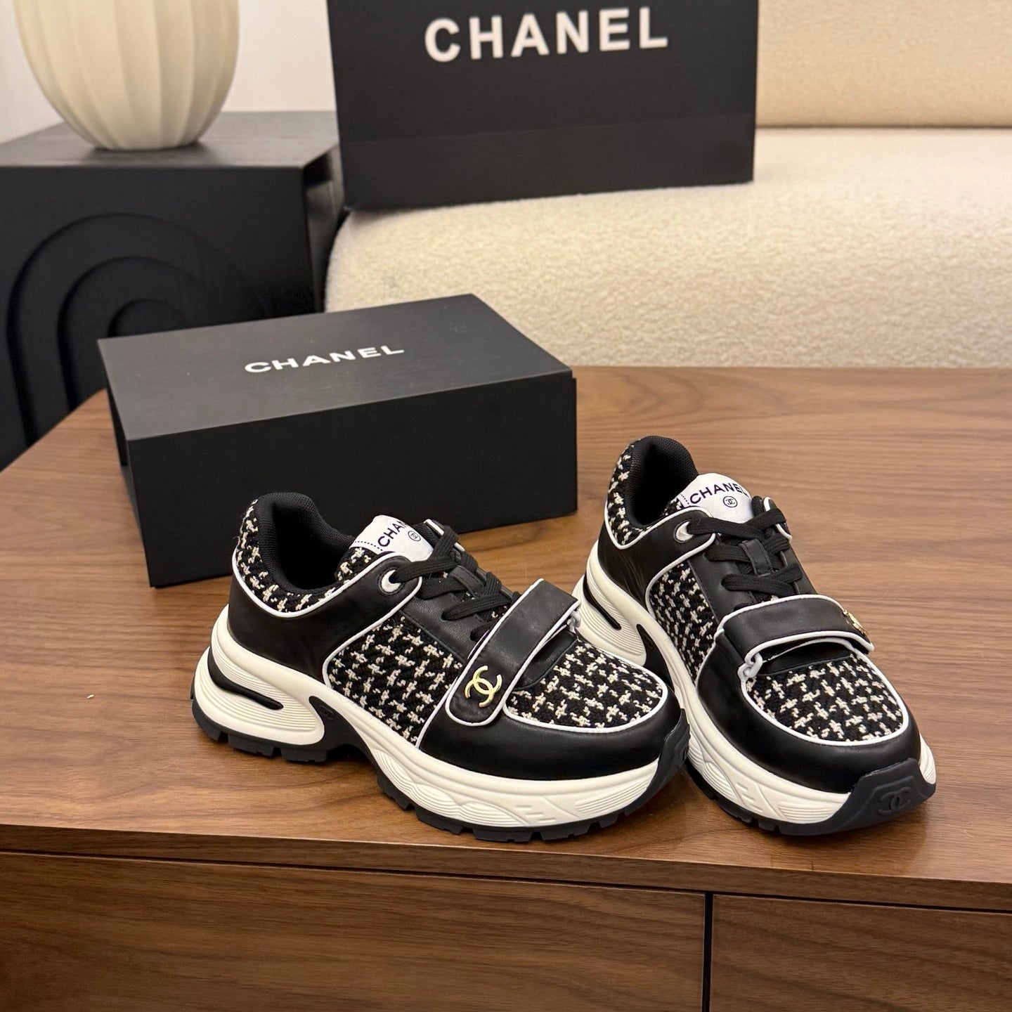 CC 26s Casual Sneaker Black White Tweed Leather 183604