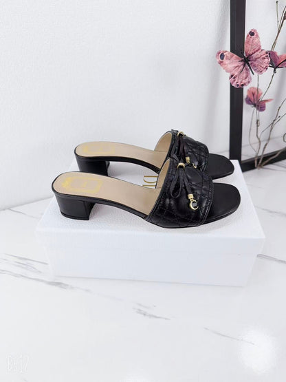CD 26s Slippers Cowhide
