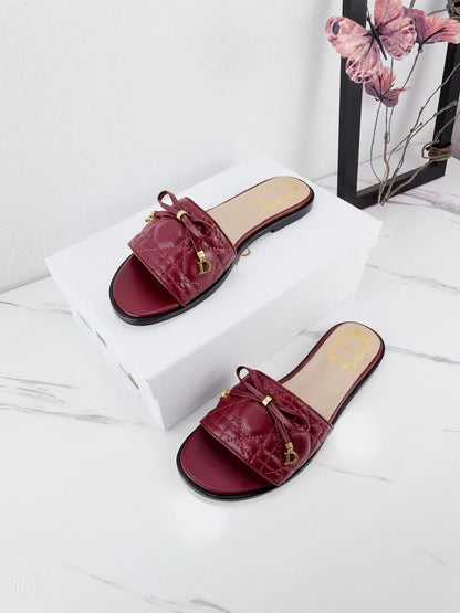 CD 26s Slippers Cowhide