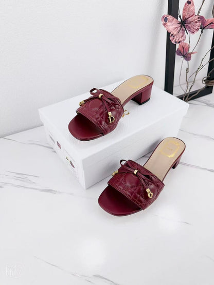 CD 26s Slippers Burgundy Beige Cowhide 681590