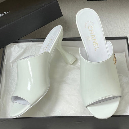 CC 26 Sandal Patent Leather