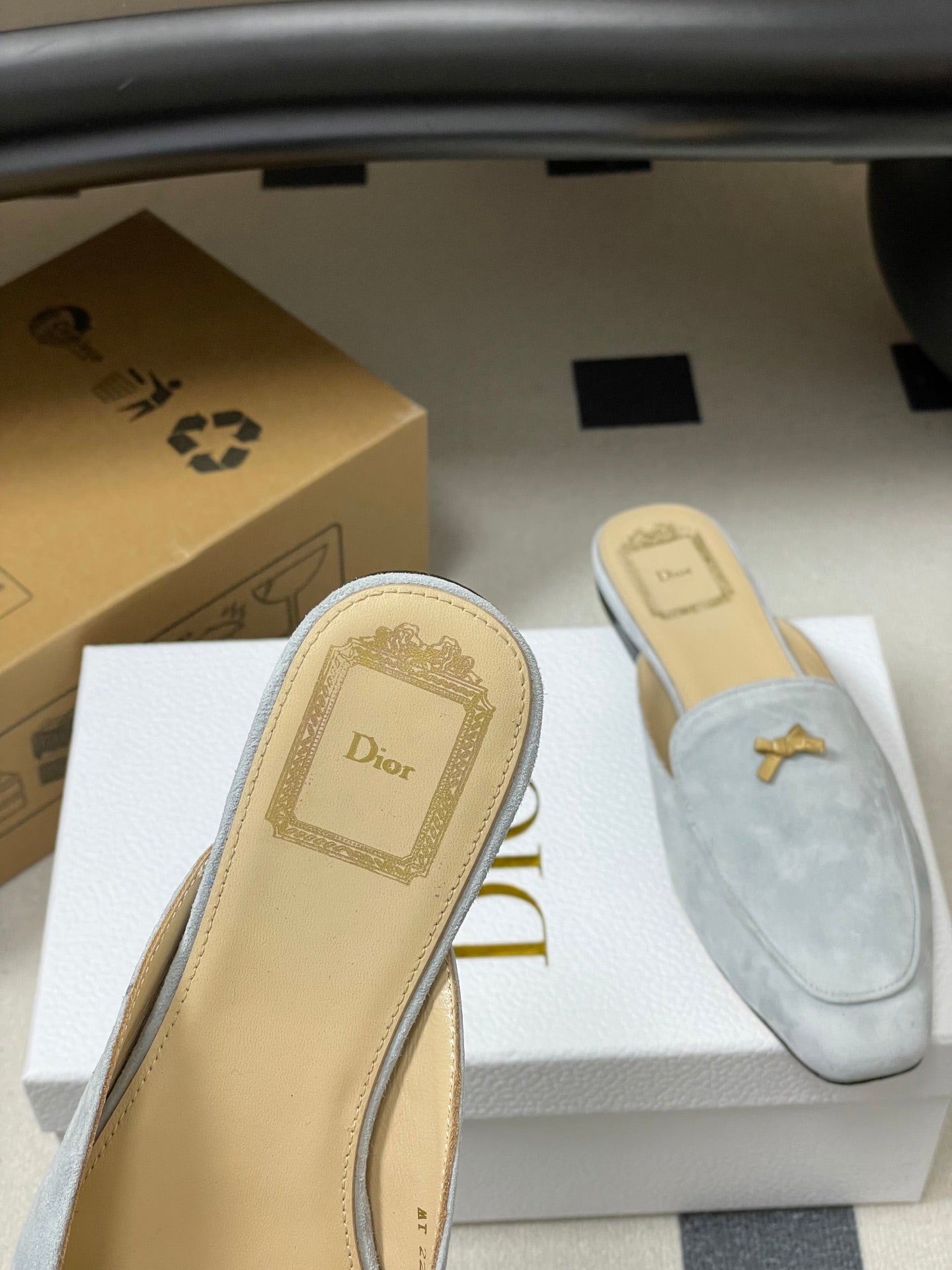 CD 26 Bow Mules Baby Blue Beige Suede Cowhide 632593