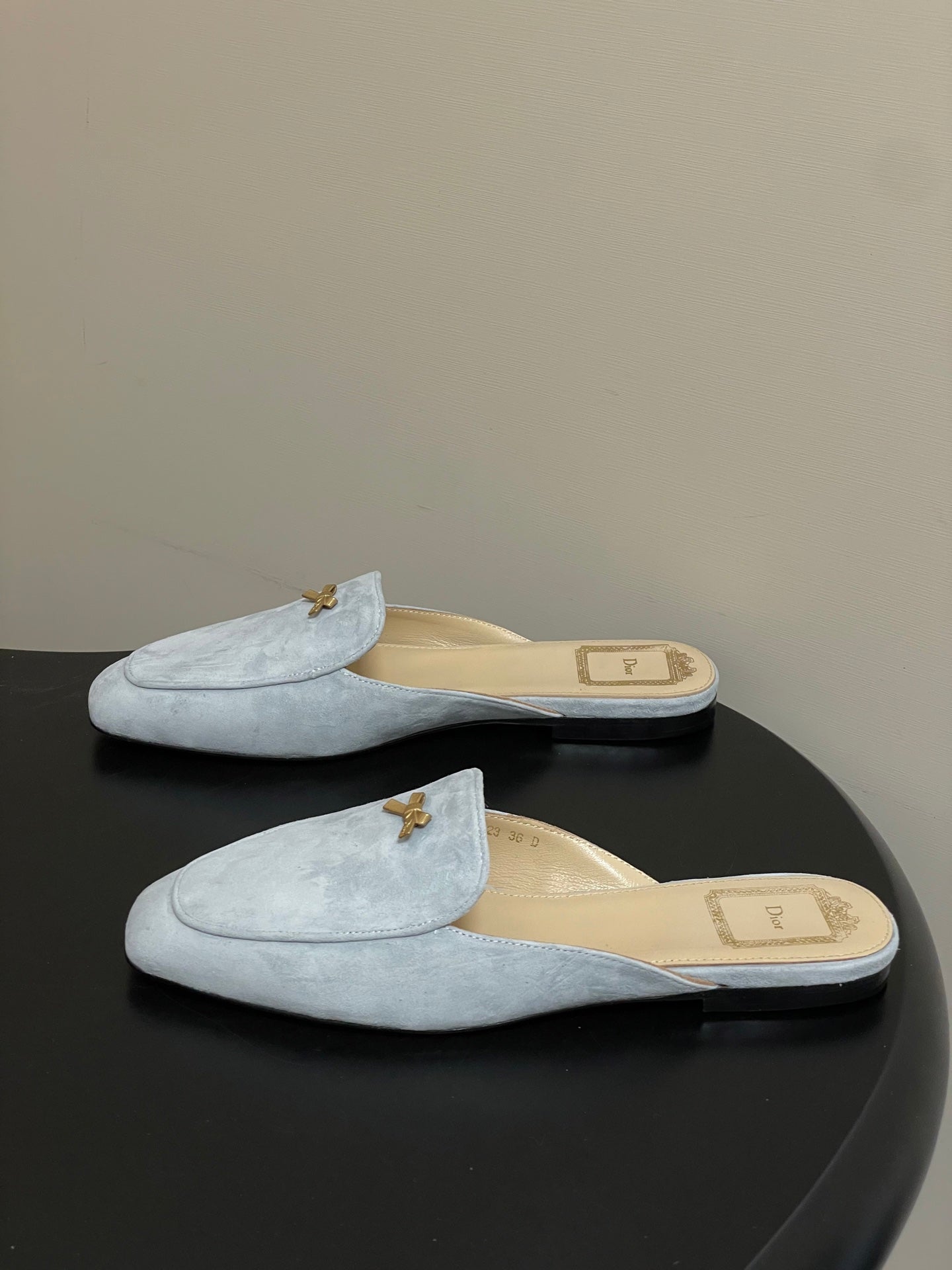 CD 26 Bow Mules Baby Blue Beige Suede Cowhide 632593
