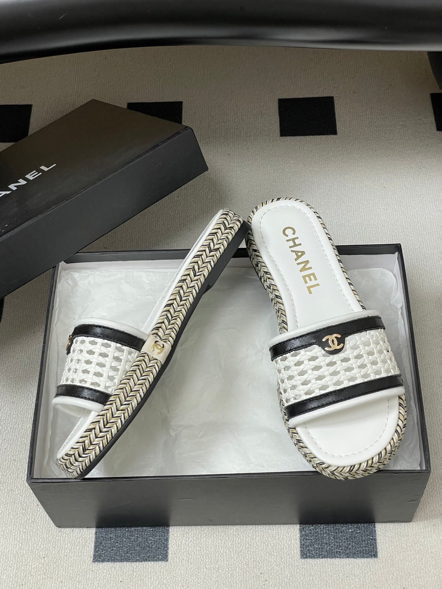 CC 26s Platform Slippers White Cowhide 649458