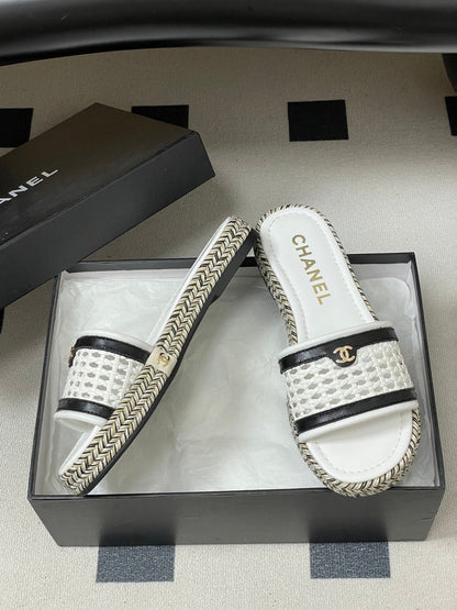CC 26s Platform Slippers White Cowhide 649458
