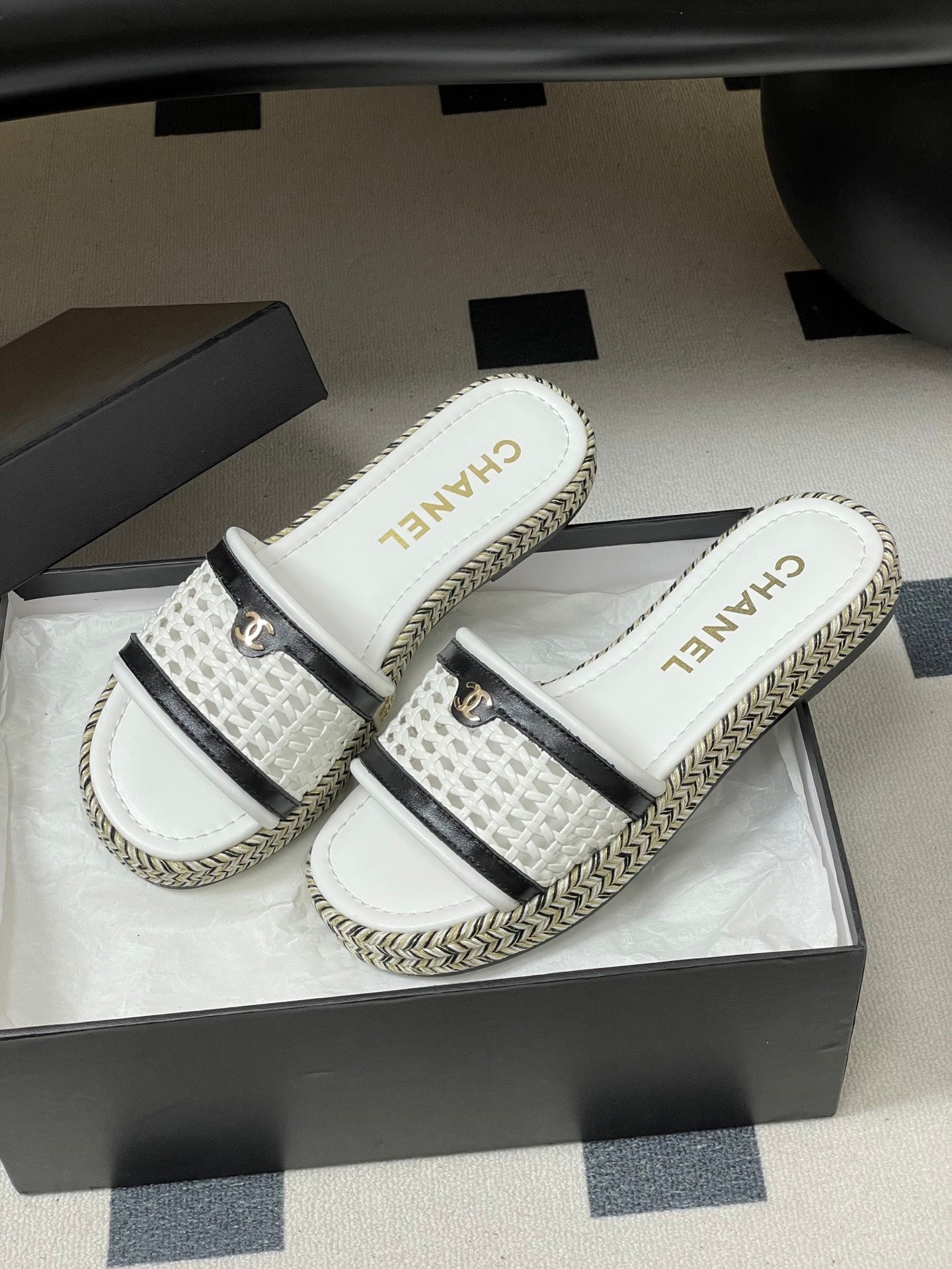 CC 26s Platform Slippers White Cowhide 649458