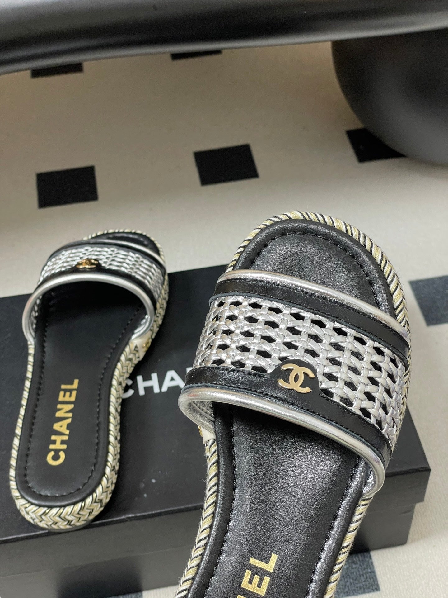 CC 26s Platform Slippers Black Sliver Cowhide 649460