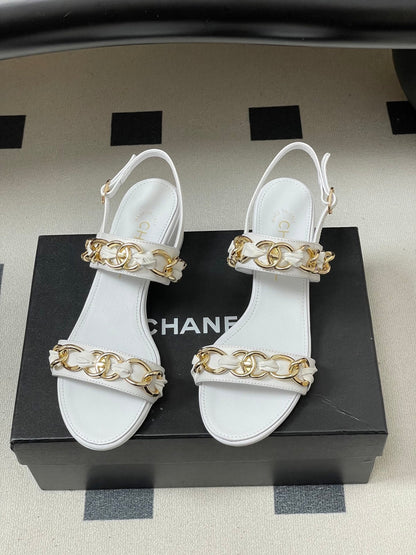 CC 26s Buckle Chain Sandals 55 White Sheepskin 649473
